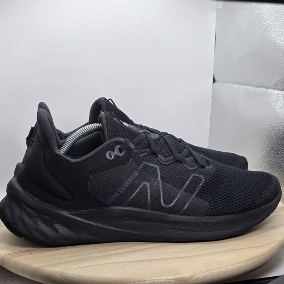 Mens Size 13 2E WIDE - New Balance Fresh Foam Athletic Shoes Black MROAVSK2 - Picture 3 of 9